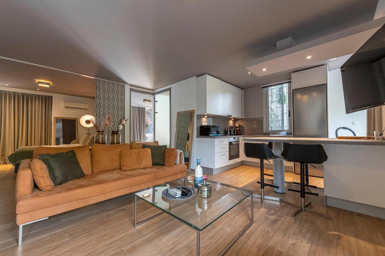 Апартаменти Phaedrus Living: Luxury Flat Vouliagmeni Афіни Екстер'єр фото