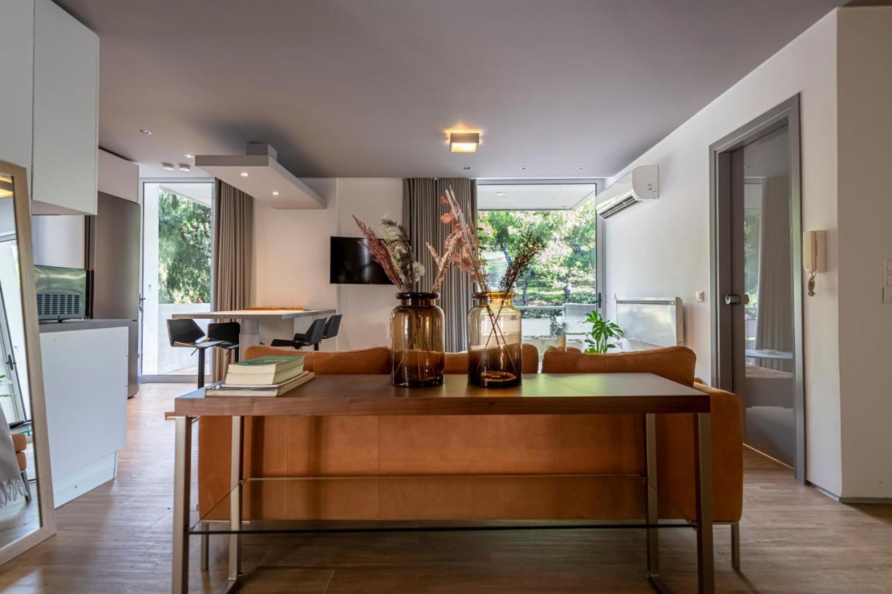 Апартаменти Phaedrus Living: Luxury Flat Vouliagmeni Афіни Екстер'єр фото